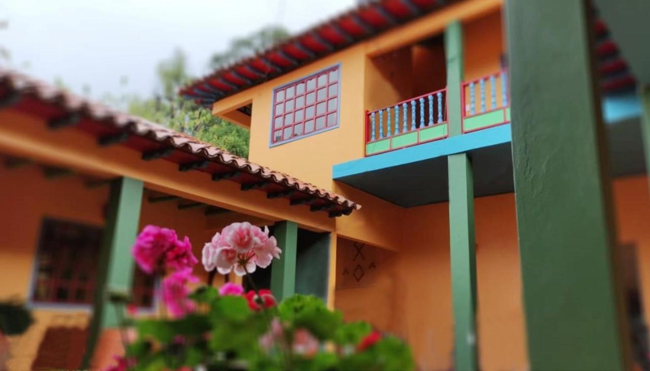 Casona 1865 Hotel Ráquira Eksteriør billede