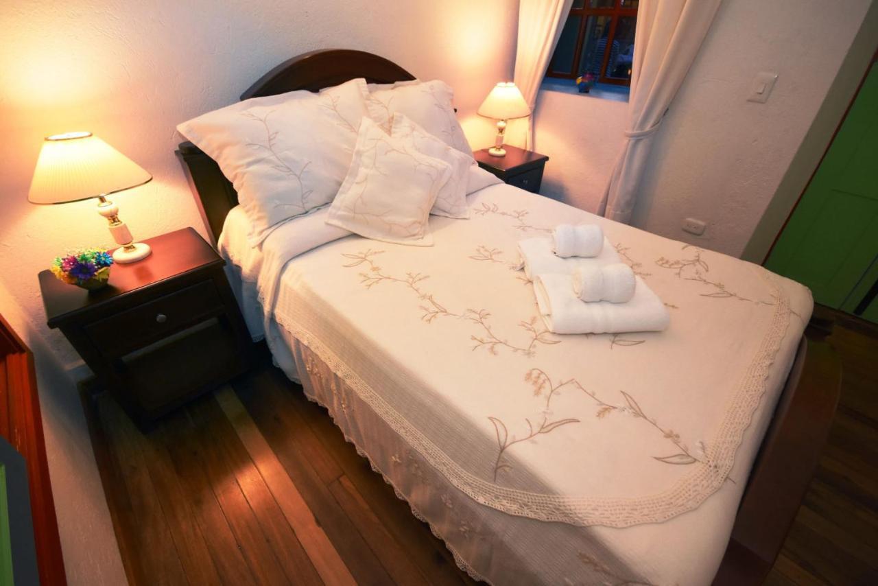 Casona 1865 Hotel Ráquira Eksteriør billede