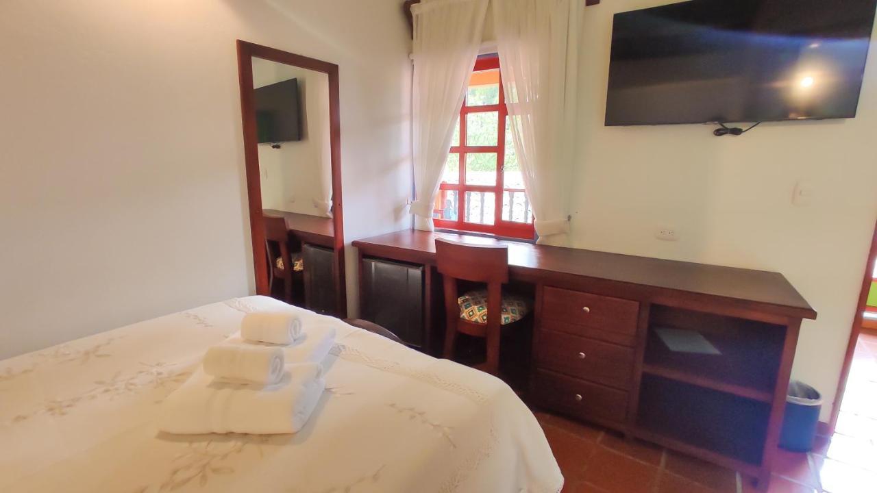 Casona 1865 Hotel Ráquira Eksteriør billede